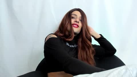 Luka Castillo online show from 11/11/25, 02:39