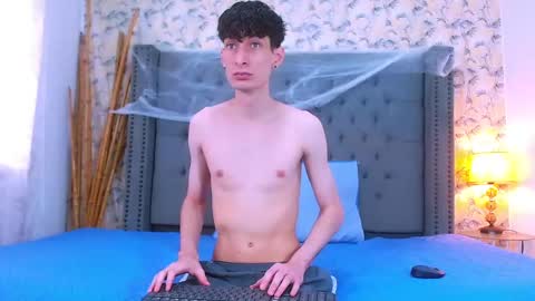 luke_carter online show from 10/27/25, 01:04