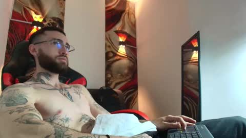 LUKE online show from 09/25/25, 01:26