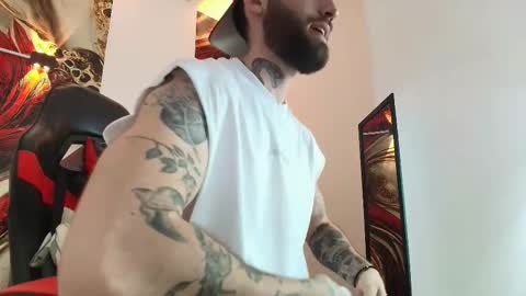 LUKE online show from 10/07/25, 01:19