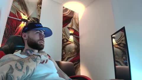 LUKE online show from 12/23/25, 03:59