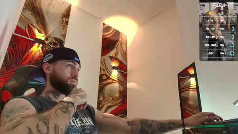 Snapshot of luke_davis01 chatting on 02/12/26, 01:06 LUKE online show from 02/12/26, 01:06