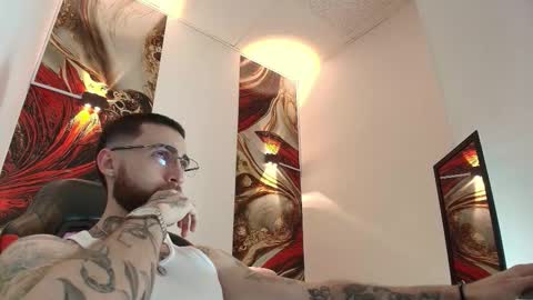 Snapshot of luke_davis01 chatting on 02/15/26, 12:58 LUKE online show from 02/15/26, 12:58