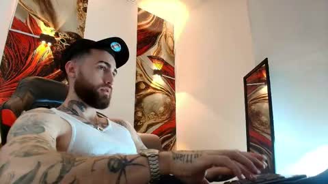 LUKE online show from 04/11/26, 01:04