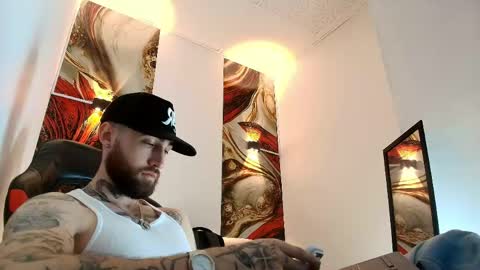 LUKE online show from 04/25/26, 01:03