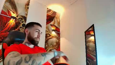 LUKE online show from 07/10/26, 01:03
