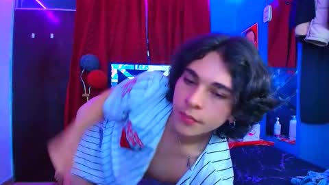 Luke online show from 03/01/25, 03:32