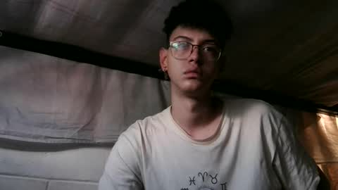 Snapshot of luke_rex chatting on 12/25/24, 02:13 luke online show from 12/25/24, 02:13