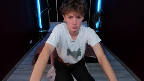 Luke online show from 11/24/25, 08:47