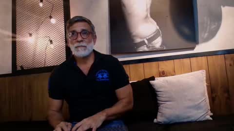 Luke Crews online show from 01/28/25, 07:42