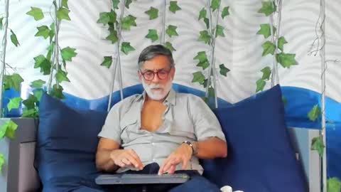 Luke Crews online show from 03/03/25, 06:55