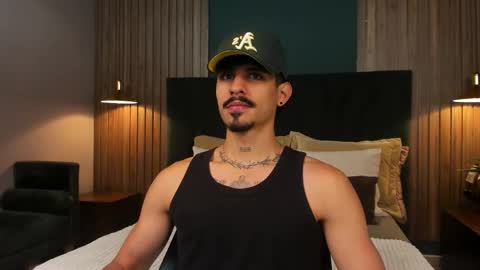 Luke Taylor online show from 11/04/25, 10:47