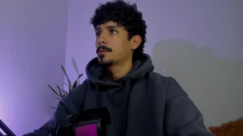 Luke Taylor online show from 04/01/26, 01:01