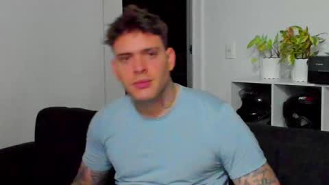 Snapshot of lukeglanton17 chatting on 11/01/25, 12:56 Luke online show from 11/01/25, 12:56