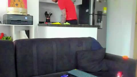 Snapshot of lukeglanton17 chatting on 01/12/26, 12:10 Luke online show from 01/12/26, 12:10