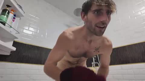 MR. Luke Gunn online show from 11/13/25, 02:54