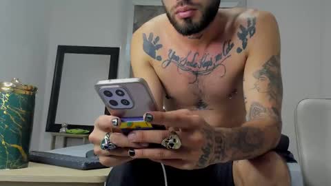 Luke Steel online show from 11/07/25, 06:41