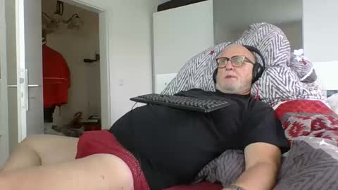 luley58 online show from 10/13/25, 06:24