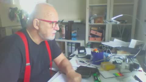 luley58 online show from 05/18/26, 07:25