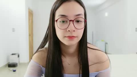 Snapshot of lulibee_ chatting on 07/01/26, 12:18 Luli online show from 07/01/26, 12:18