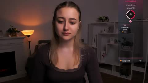 Lily online show from 03/31/26, 08:53