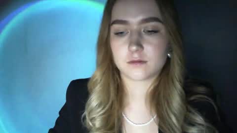 Lulu Baby18 online show from 02/06/25, 10:00