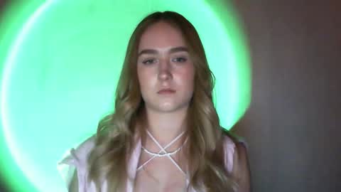 Lulu Baby18 online show from 02/11/25, 03:51