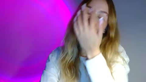 Lulu Baby18 online show from 09/15/25, 06:30