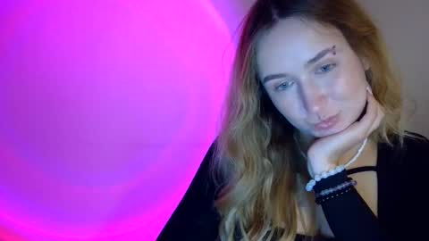 Lulu Baby18 online show from 09/17/25, 09:05