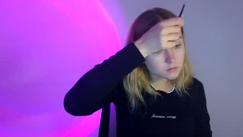 Lulu Baby18 online show from 09/29/25, 10:09