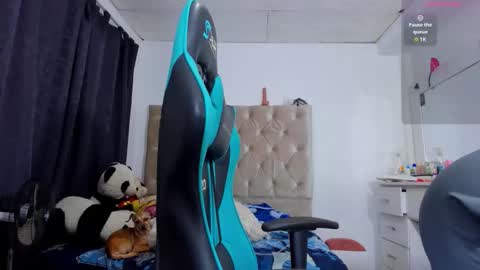 Snapshot of lulu_f1 chatting on 02/15/26, 02:14 ferrer online show from 02/15/26, 02:14