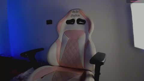 elizabeth online show from 09/29/25, 04:34