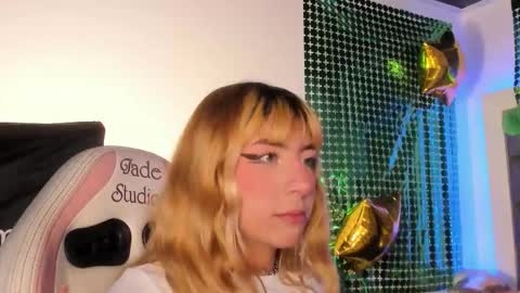 elizabeth online show from 03/21/26, 09:51