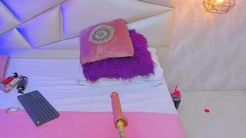 lulu online show from 02/19/25, 07:38