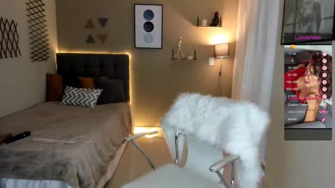 Snapshot of lulu_lopez chatting on 03/09/25, 08:52 Lau  online show from 03/09/25, 08:52