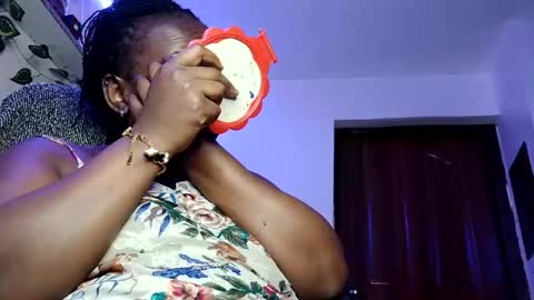 lulu_sparks1 online show from 11/04/25, 07:40