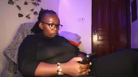 lulu_sparks1 online show from 11/26/25, 03:29