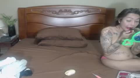 lulu_wild online show from 12/19/25, 10:55