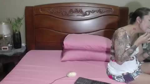 lulu_wild online show from 03/02/26, 10:22