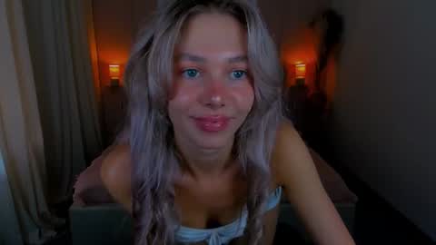 Snapshot of lulualise chatting on 07/08/26, 02:54 Alise online show from 07/08/26, 02:54