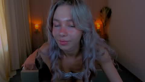 Snapshot of lulualise chatting on 07/12/26, 02:19 Alise online show from 07/12/26, 02:19