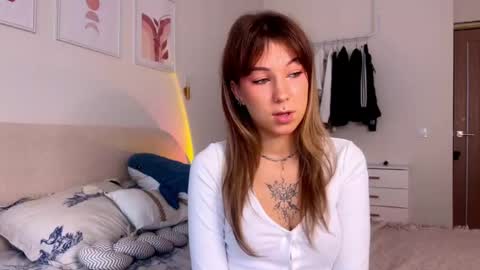 Snapshot of luluberryx chatting on 05/31/26, 02:20 lulu berry online show from 05/31/26, 02:20