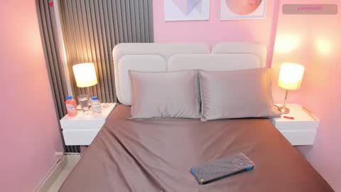 luly_dreams online show from 10/29/25, 03:42