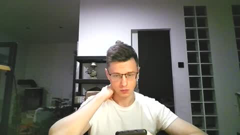 Andrew independent model 2000-0000 CET daily online show from 07/16/26, 09:32