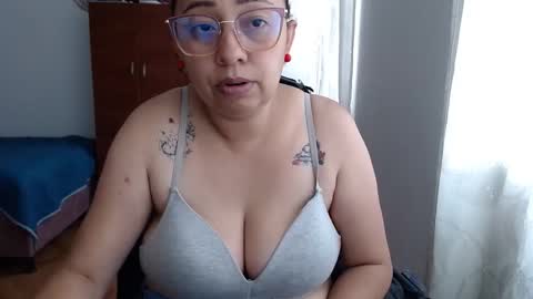 Snapshot of lumi_84 chatting on 12/18/24, 02:49 LUMI     online show from 12/18/24, 02:49