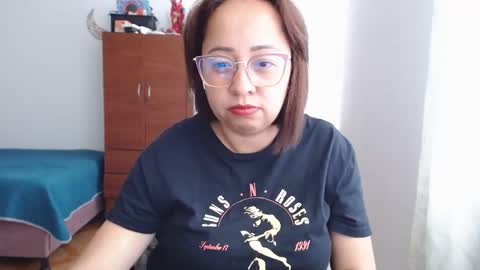 Snapshot of lumi_84 chatting on 12/20/24, 06:56 LUMI     online show from 12/20/24, 06:56