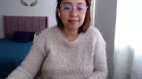 Snapshot of lumi_84 chatting on 01/09/25, 12:19 LUMI     online show from 01/09/25, 12:19