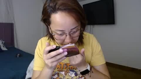 Snapshot of lumi_84 chatting on 01/18/25, 12:35 LUMI     online show from 01/18/25, 12:35