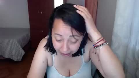 Snapshot of lumi_84 chatting on 10/12/25, 10:31 LUMI     online show from 10/12/25, 10:31