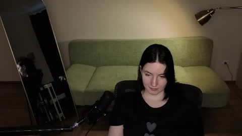 Snapshot of lumina_dark chatting on 06/27/26, 04:45 Lumi online show from 06/27/26, 04:45